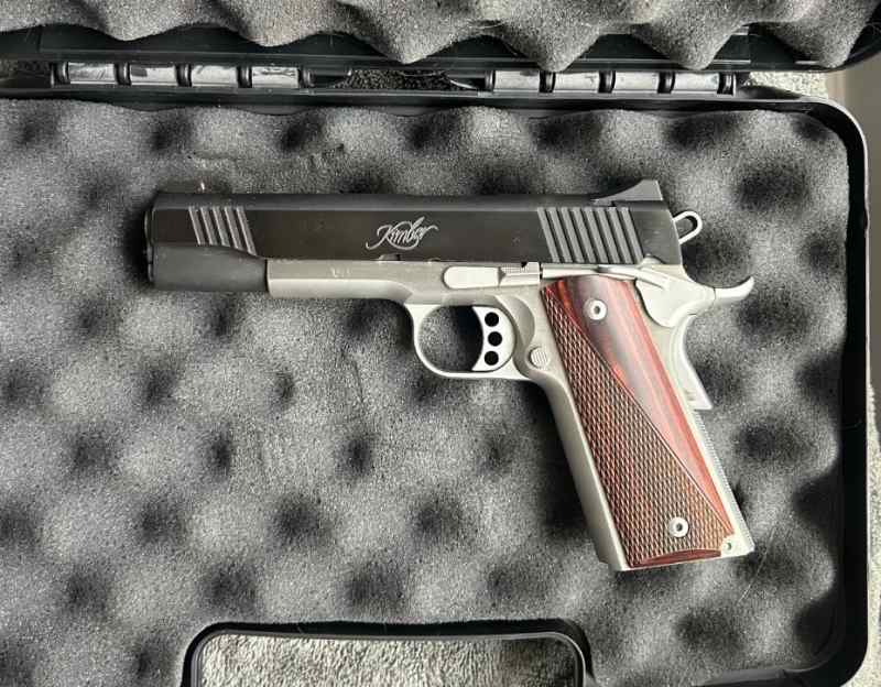 Kimber Custom II Two-Tone 1911