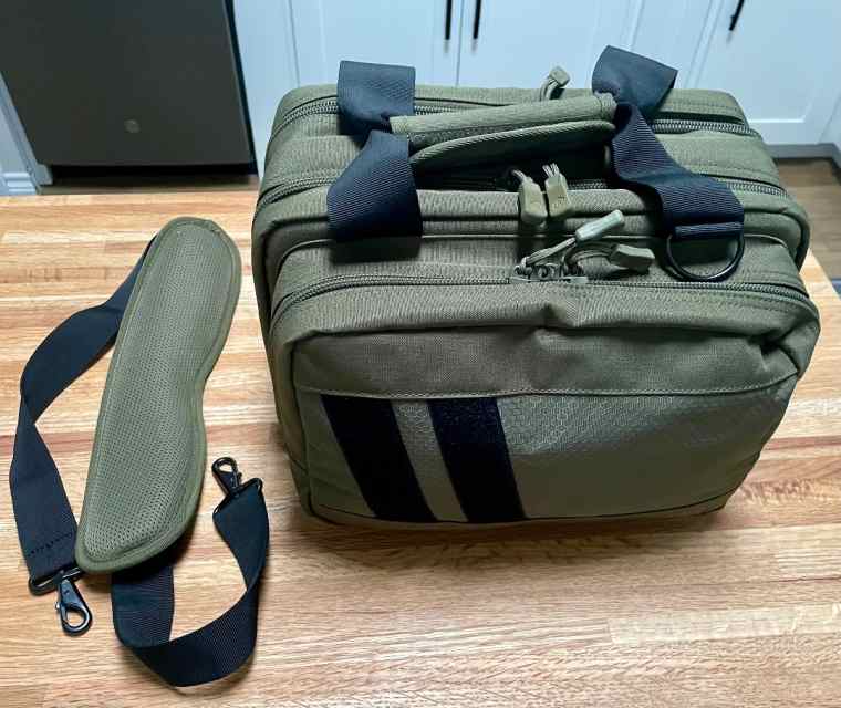 Savior pistol / range bag