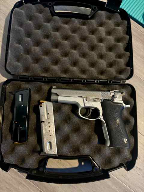 FS: Smith and Wesson 5903 LEO - 9mm - Hogue Grip