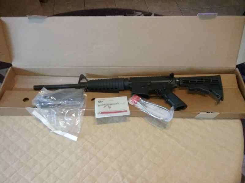 New in the Box COLT AR15 M4 CARBINE 