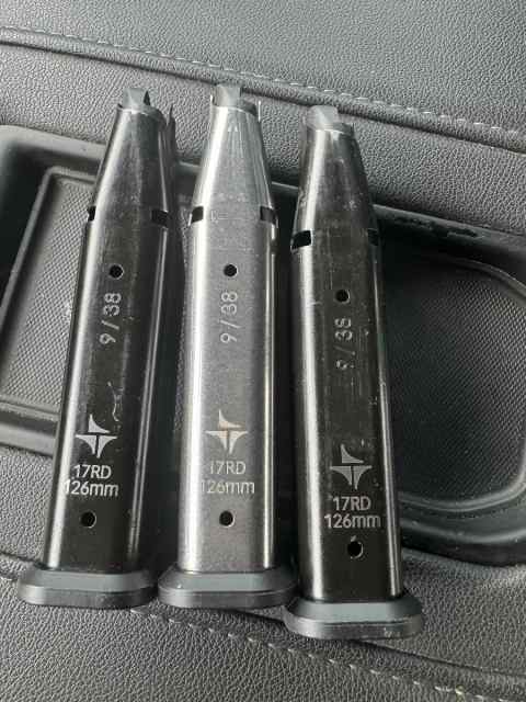 3 TRIARC (Staccato 2011) mags. 