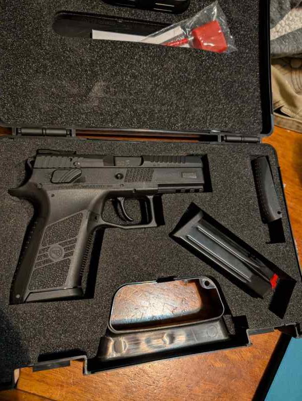 CZ P07
