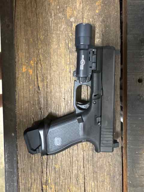 Glock 19M with Extras