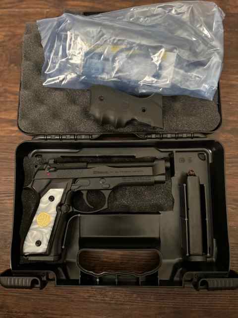 Beretta 92fs brigadier