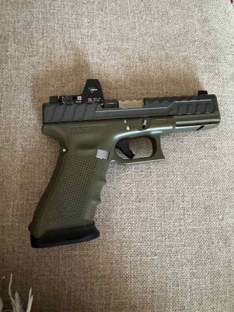  Custom Glock 17 Gen 4 – Fully Built