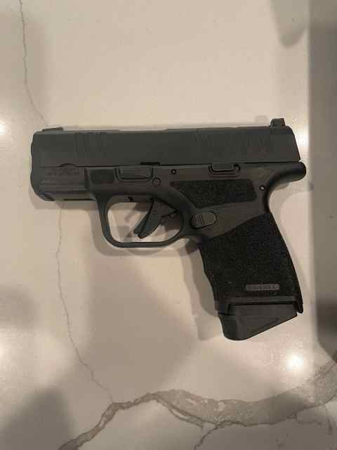 Springfield Armory Hellcat 9mm