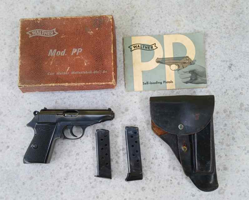 WALTHER PP 32 GERMAN POLICE  HESSE 1957 OR 1958