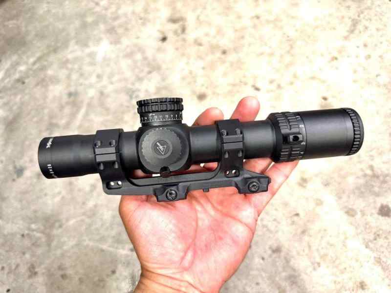 FS: Trijicon Accupower 1-8x w/ Reptilia AUS Mount