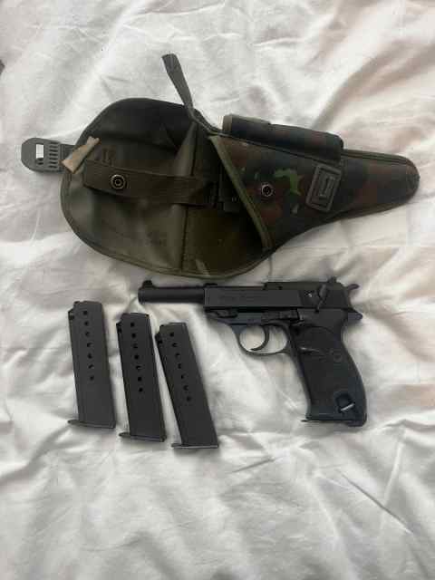 German Walther P1 w/ 4 mags