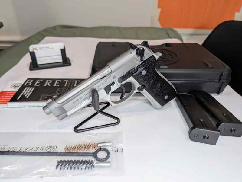 Beretta 92FS Inox Italian 9mm