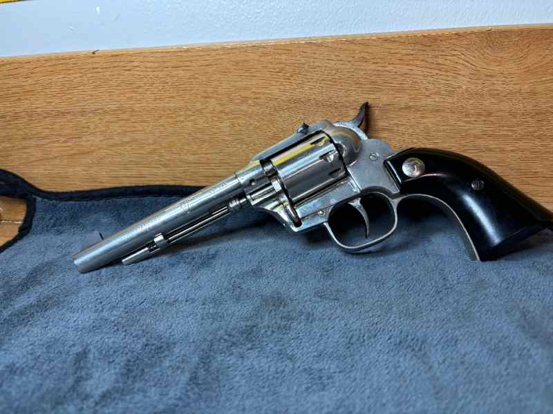 High standard double nine 22Lg revolver