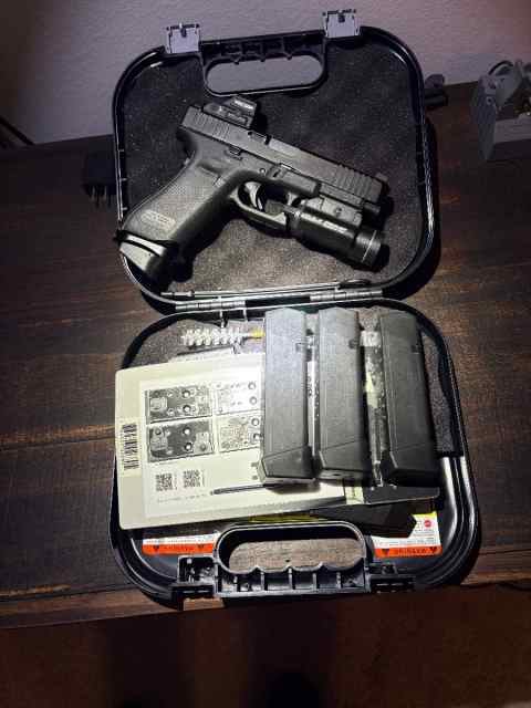 Glock 47 MOS w/extras 
