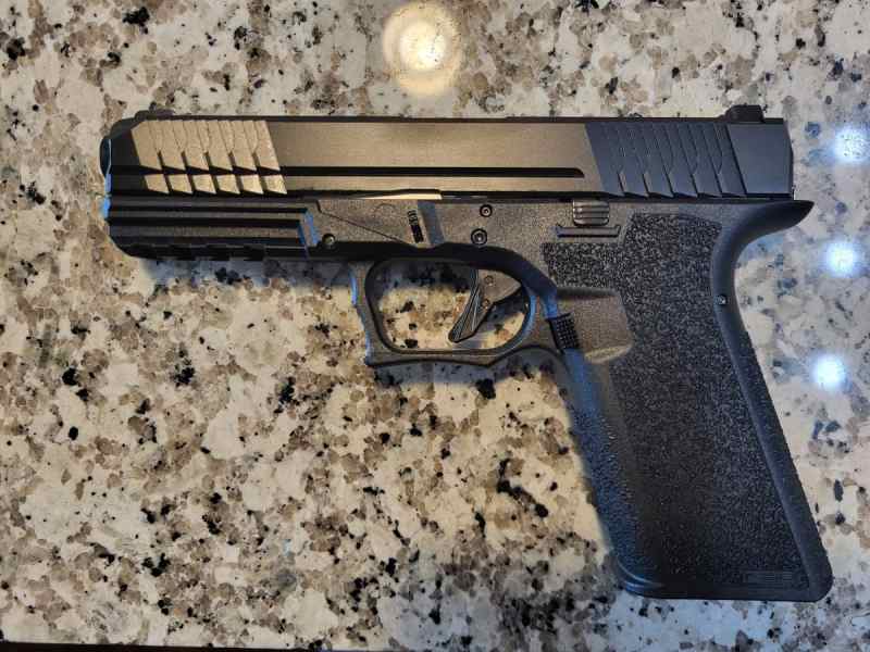 Polymer80 PFS9 like new (like Glock 17)