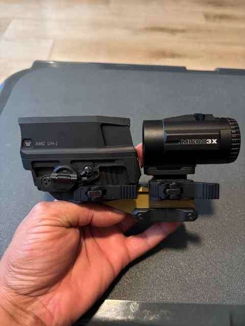 Vortex Amg Uh-1 gen2 and magnifier