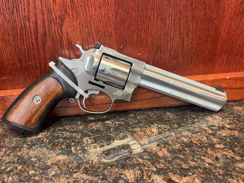 Ruger GP100 Revolver 