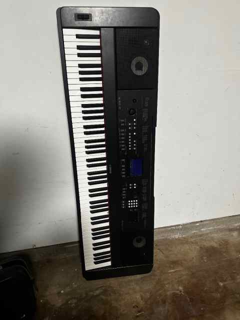 Yamaha Studio Keyboard