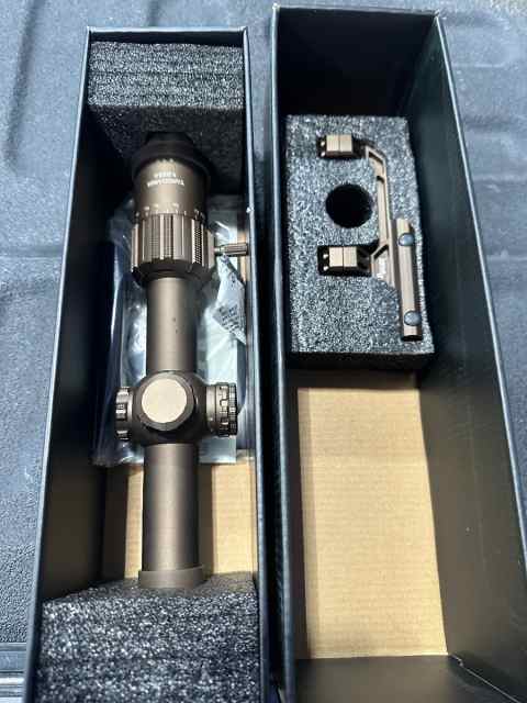 Sig sauer scope / Sure fire light