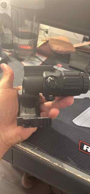 Eotech g33 with unity ftc mount 
