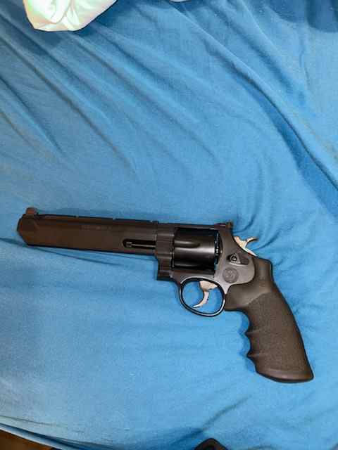 SMITH &amp; WESSON 629 STEALTH HUNTER 44MAG