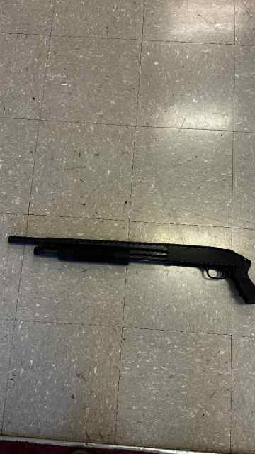 Mossberg 500 12GA shotgun 