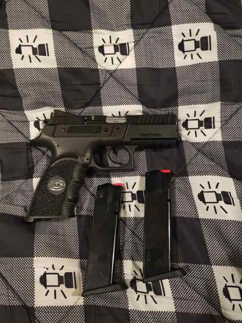 Bul cherokee compact 9mm pistol