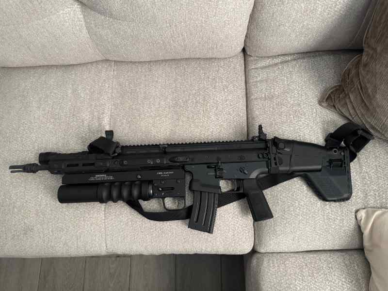 FN scar 16s