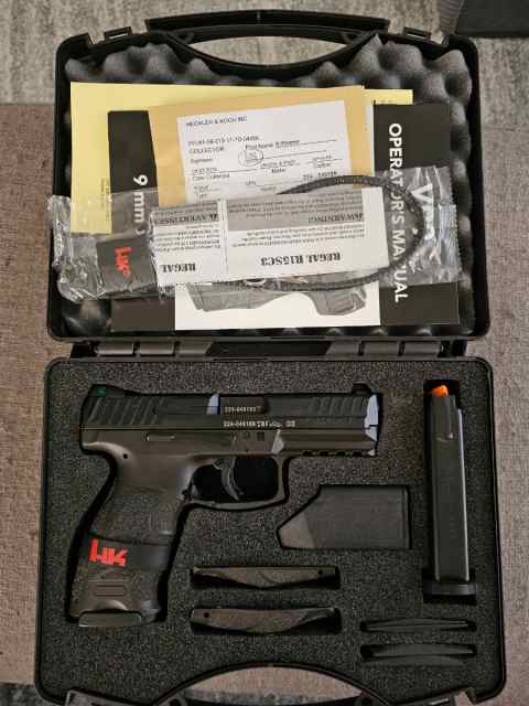 HK VP9 Tru-Dot Night Sights, 2-15 &amp; 1-17 Rd mag