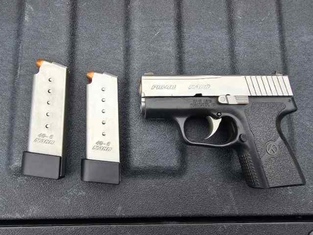 Kahr PM 40