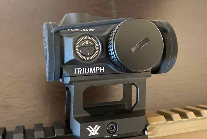 Vortex triumph 2 MOA red dot 
