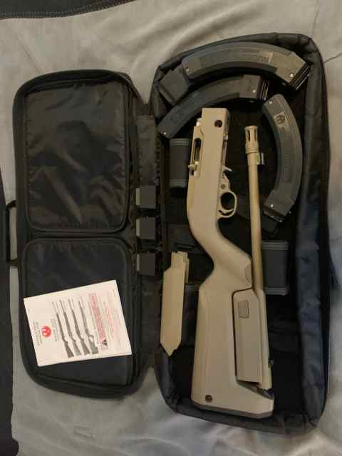 Ruger 10/22 Takedown + 6 Mags