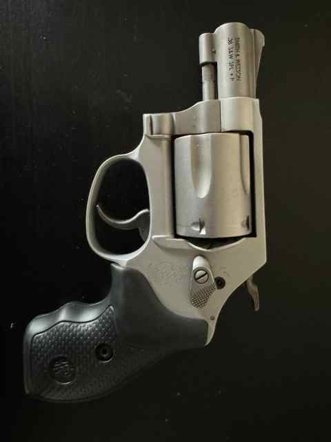 Smith &amp; Wesson 