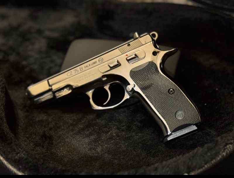 CZ 75 B High polish Stainless 