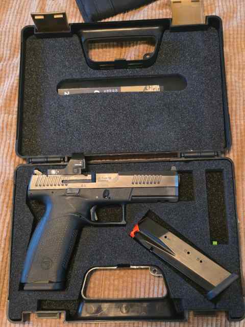 CZ P10F (.45ACP) w/ Viridian RFX35 