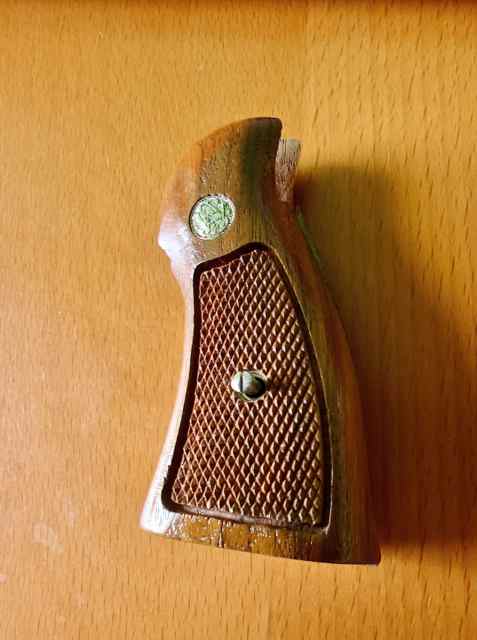 S&amp;W N-Frame Grips, w/ Box