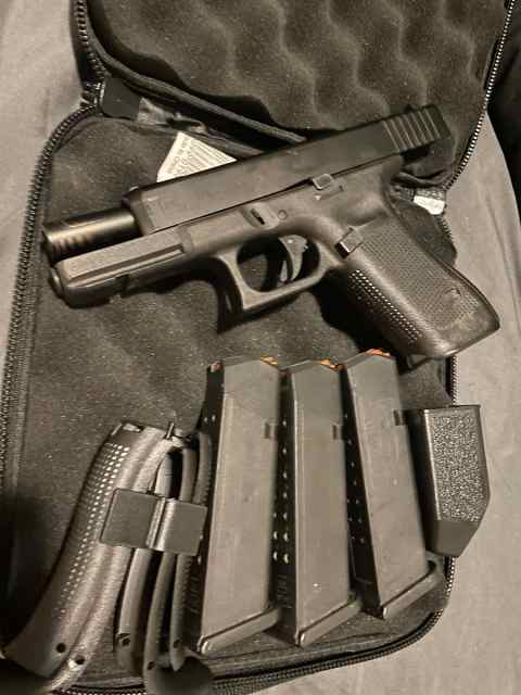 Glock 17 Gen 5 (9mm) for sale or trade 