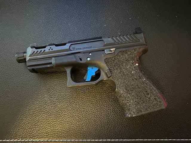 Glock 19