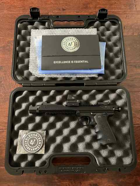 Black Mamamba Valquartsen .22 with Delta Pro
