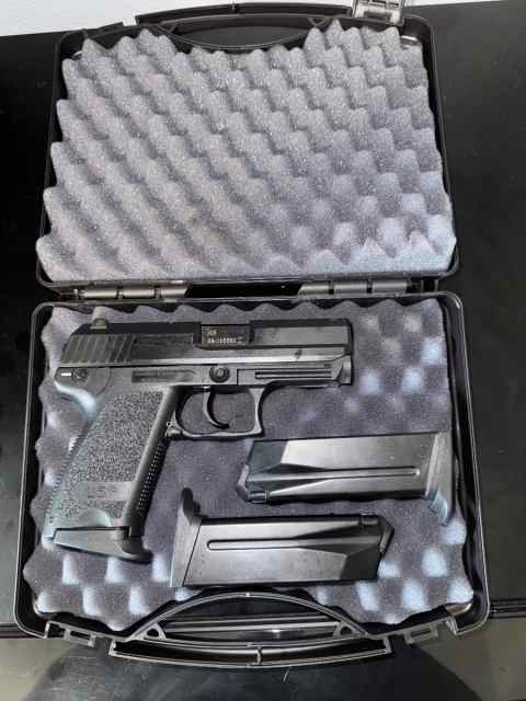 H&amp;K USP compact .45 acp 