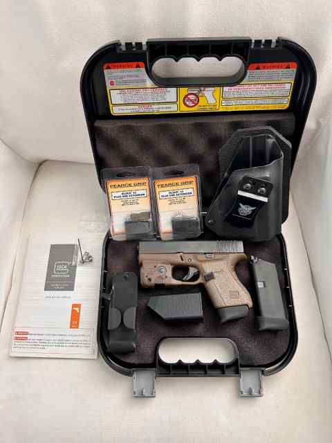 Glock 43 FDE with EXTRAS!
