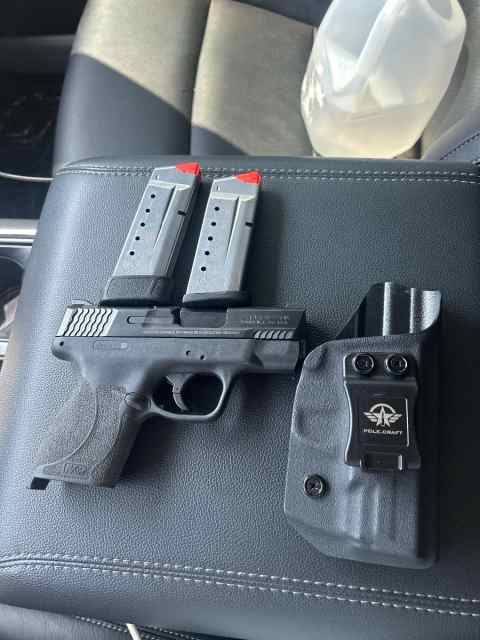 Smith and Wesson M&amp;P .45 Shield 2.0