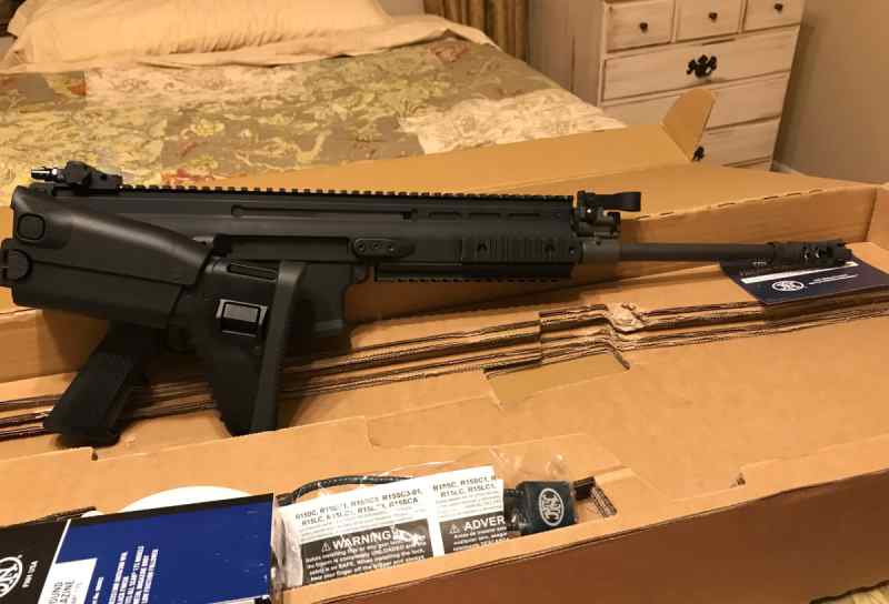 FNH Scar 17S in Black