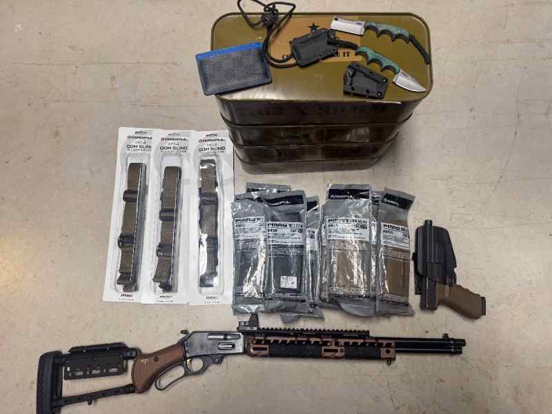 Ammo, guns and accessories 