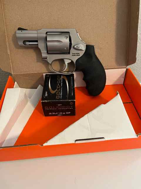 Taurus 856   38 special 