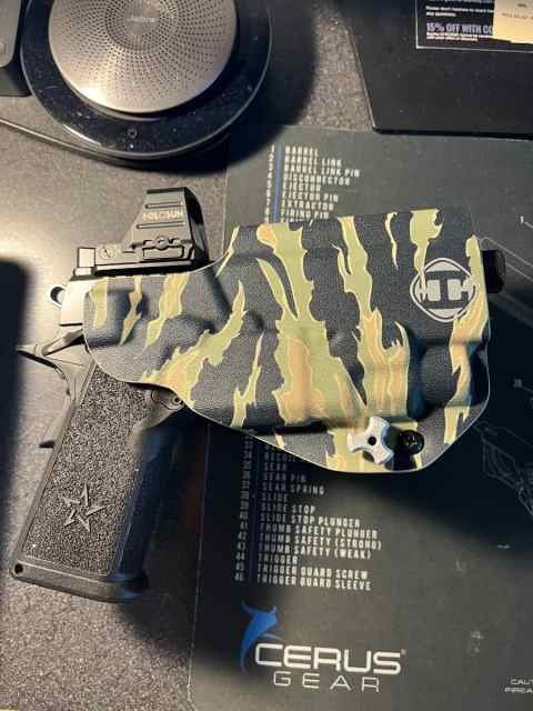 Holster.jpeg
